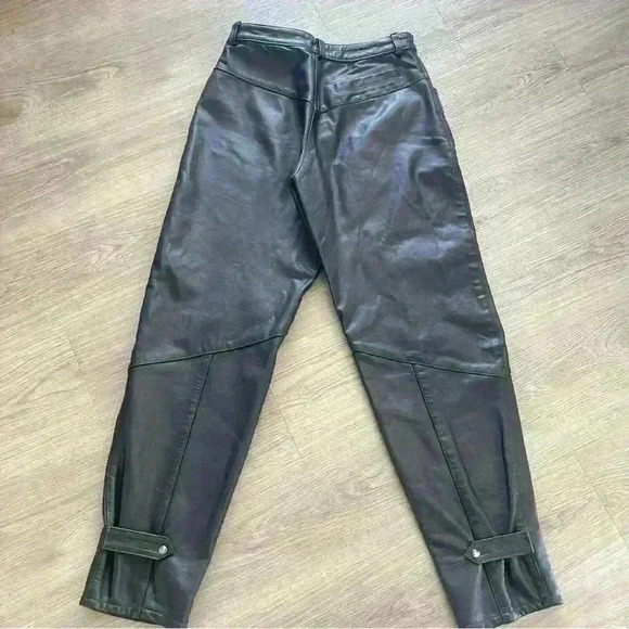 BLACK LEATHER PANT  MADE IN CANADA CLASSY SIZE 14 - Picture 3 of 15